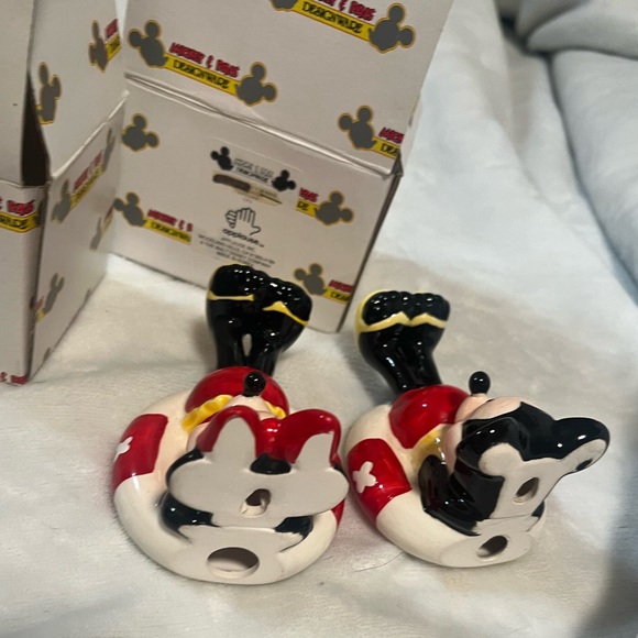 Vintage Disney Minnie and Mickey Mouse Wall Hooks/Figurines, Designware/Applause - Picture 2 of 8